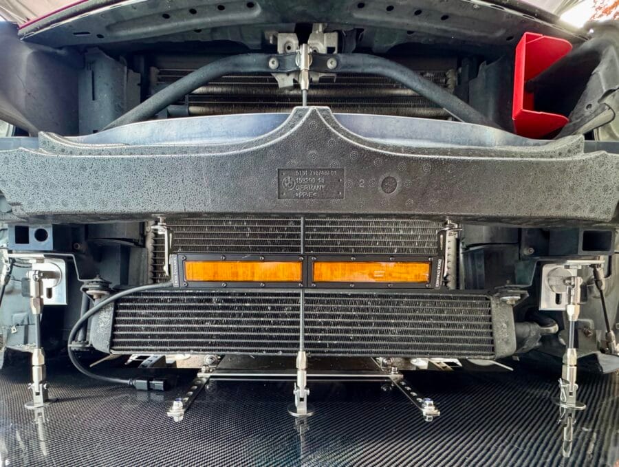 2006-bmw-z4-m-coupe-e86-professional-awesome-racing-splitter-support-rods-mounting-system
