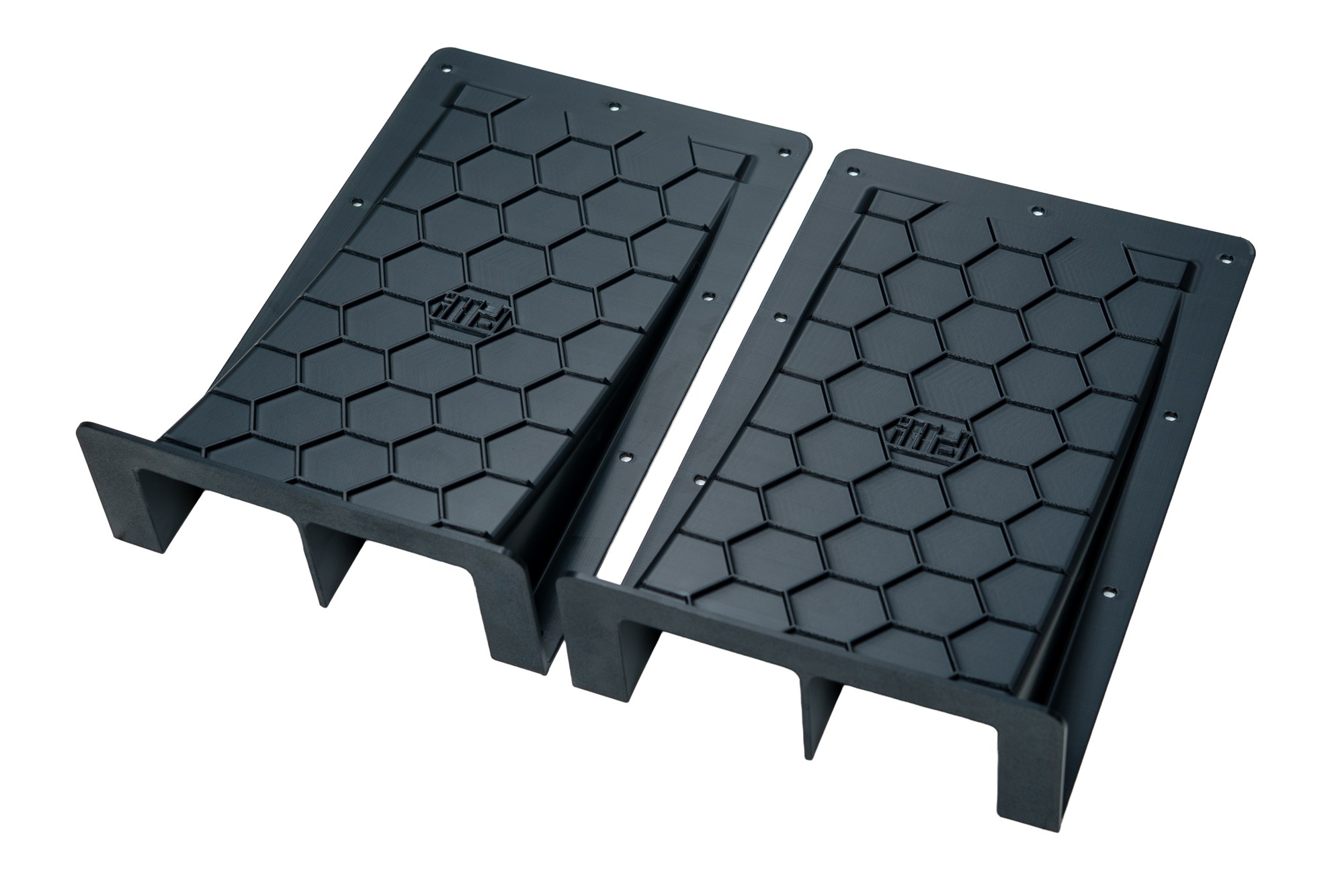 Angled view of Professional Awesome 3D printed splitter diffusers showing the honeycomb structure